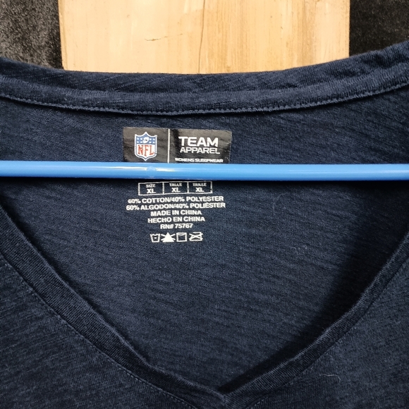 Official NFL Seattle Seahawk women's long sleeve shirt  with v neck extra large - Picture 8 of 8